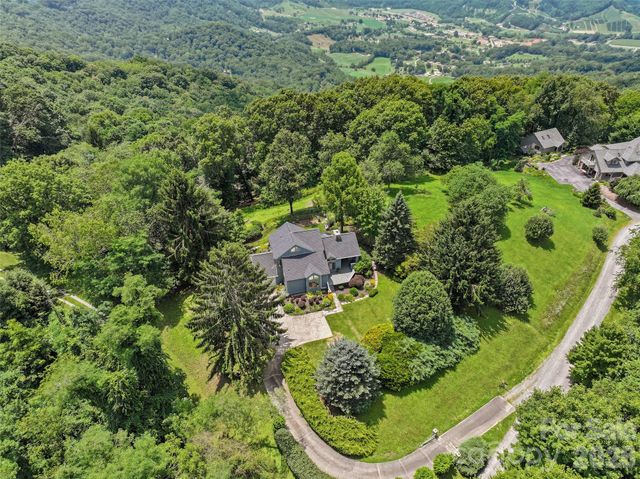 80 Strickland Drive, Waynesville, NC 28785