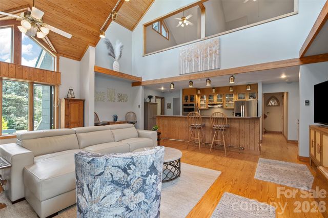 80 Strickland Drive, Waynesville, NC 28785