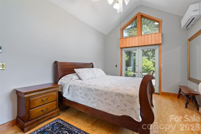 80 Strickland Drive, Waynesville, NC 28785