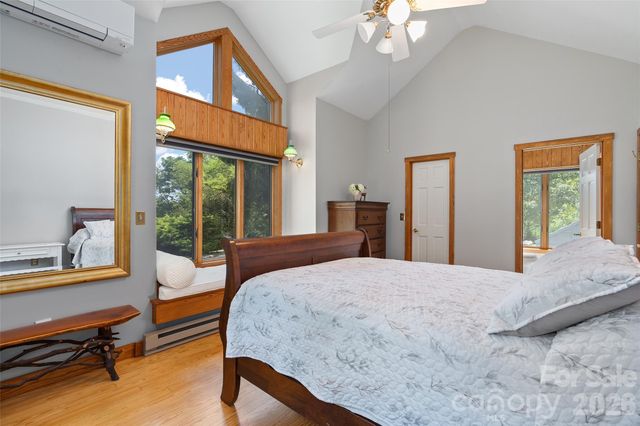 80 Strickland Drive, Waynesville, NC 28785