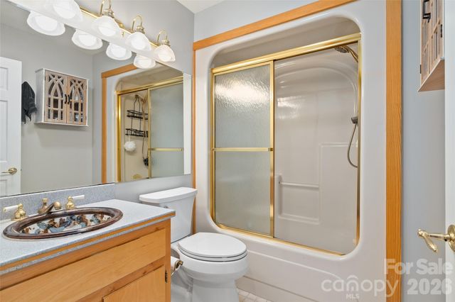 80 Strickland Drive, Waynesville, NC 28785