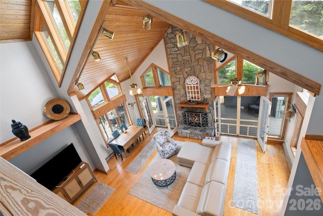 80 Strickland Drive, Waynesville, NC 28785