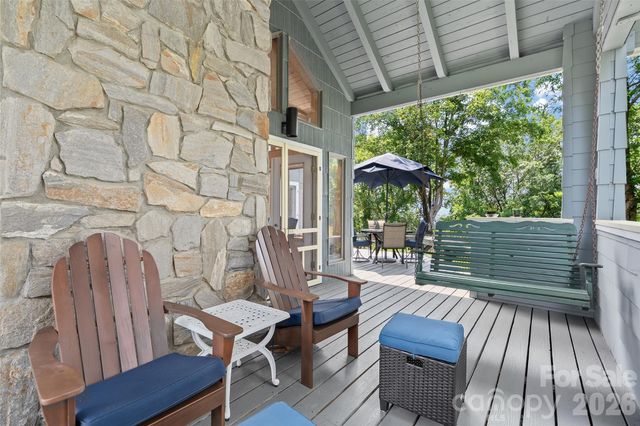 80 Strickland Drive, Waynesville, NC 28785