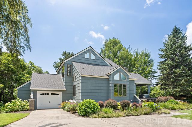 80 Strickland Drive, Waynesville, NC 28785