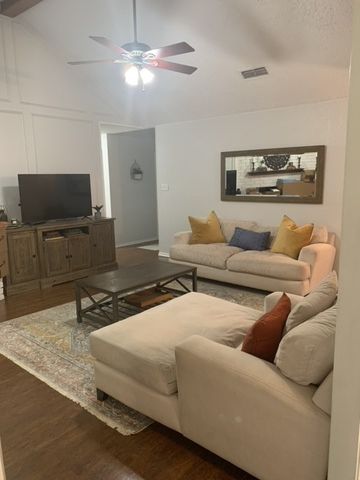 990 Camden Drive, Lewisville, TX 75067