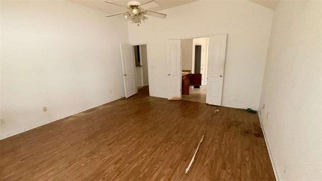 65 Lakeridge Ct, Covington, GA 30016