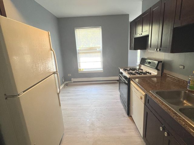 541 E 60th Street 1A, Chicago, IL 60637