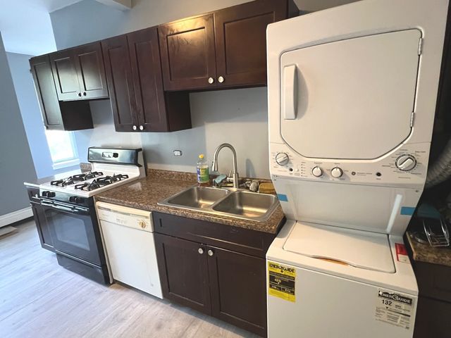 541 E 60th Street 1A, Chicago, IL 60637