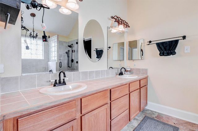 302 Dock Court, Crosby, TX 77532