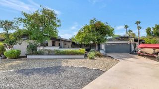 5301 E MITCHELL Drive, Phoenix, AZ 85018