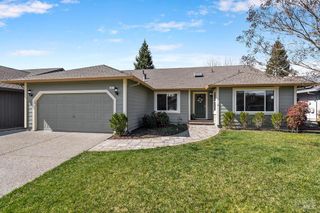 5837 Mathilde Dr, Windsor, CA 95492