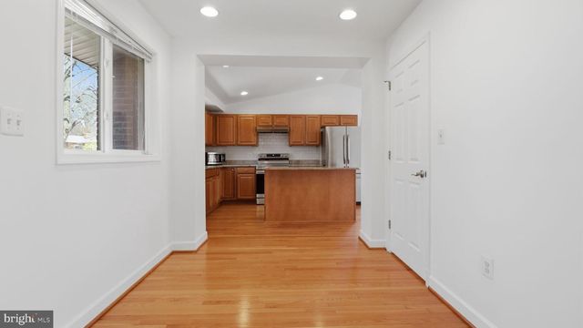 10001 BOXFORD CT, Fairfax, VA 22030