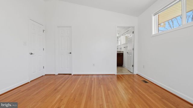 10001 BOXFORD CT, Fairfax, VA 22030