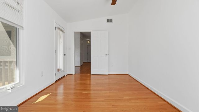 10001 BOXFORD CT, Fairfax, VA 22030