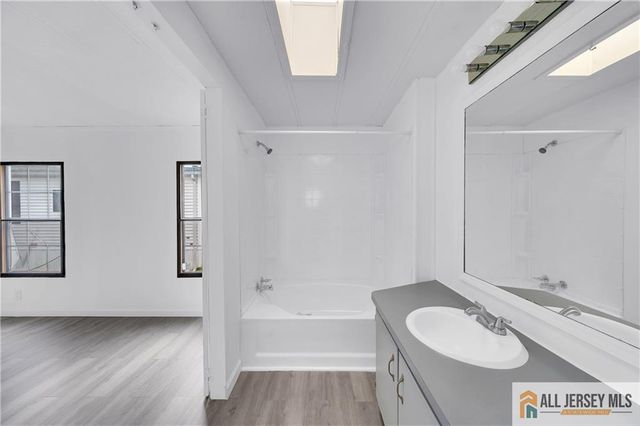 38 Longfellow Road, North Brunswick, NJ 08902