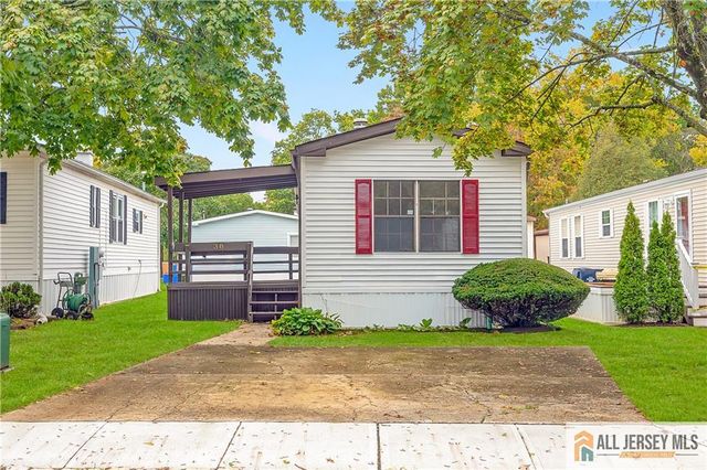 38 Longfellow Road, North Brunswick, NJ 08902