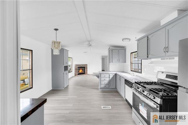 38 Longfellow Road, North Brunswick, NJ 08902