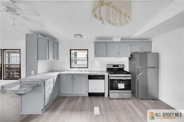 38 Longfellow Road, North Brunswick, NJ 08902