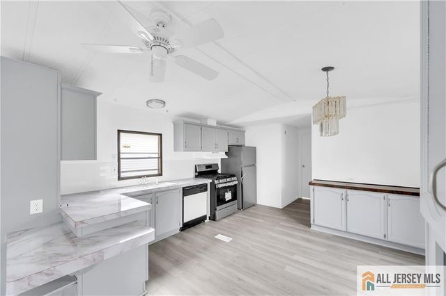 38 Longfellow Road, North Brunswick, NJ 08902