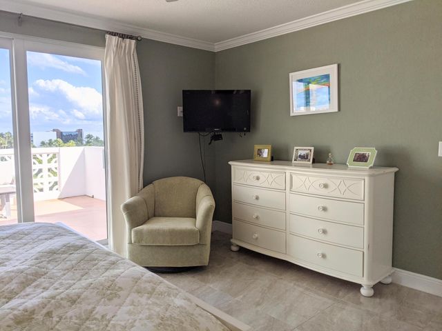 2840 S Ocean Boulevard 6110, Palm Beach, FL 33480