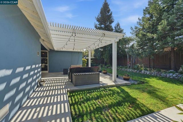 2105 Holbrook Drive, Concord, CA 94519