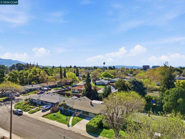 2105 Holbrook Drive, Concord, CA 94519