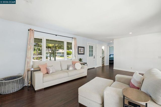 2105 Holbrook Drive, Concord, CA 94519