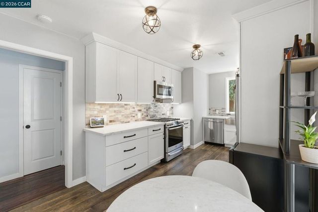 2105 Holbrook Drive, Concord, CA 94519