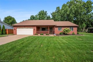 8685 Old Village Lane, Mentor, OH 44060