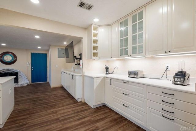 1186 1188 E Lexington, El Cajon, CA 92019