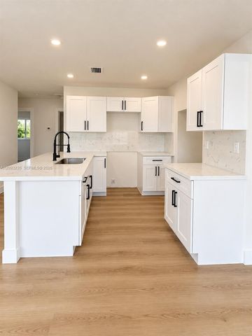 1711 NW 26th Avenue, Fort Lauderdale, FL 33311