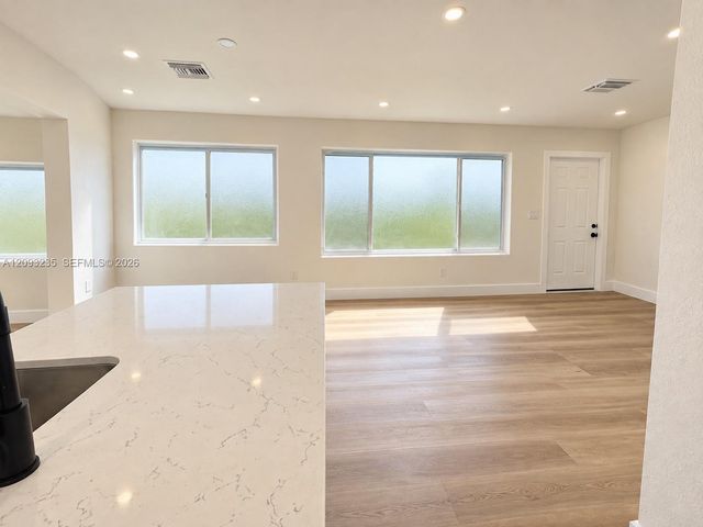 1711 NW 26th Avenue, Fort Lauderdale, FL 33311