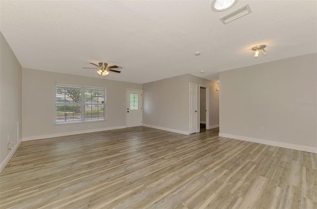 5520 HAYDEN BOULEVARD, Sarasota, FL 34232