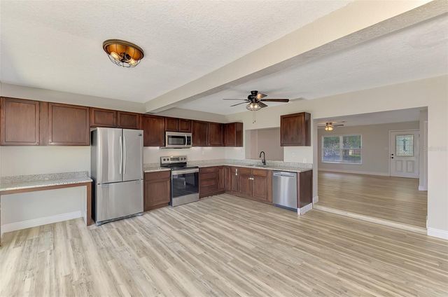 5520 HAYDEN BOULEVARD, Sarasota, FL 34232