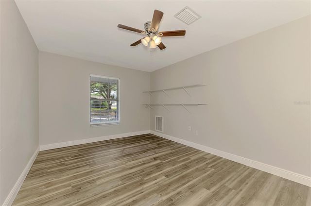 5520 HAYDEN BOULEVARD, Sarasota, FL 34232