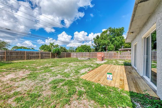 5520 HAYDEN BOULEVARD, Sarasota, FL 34232