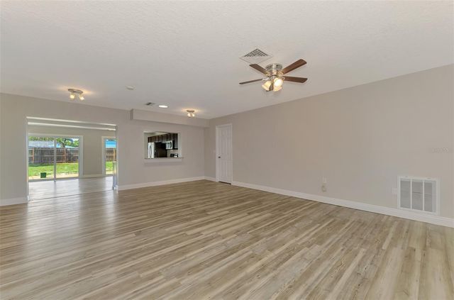5520 HAYDEN BOULEVARD, Sarasota, FL 34232
