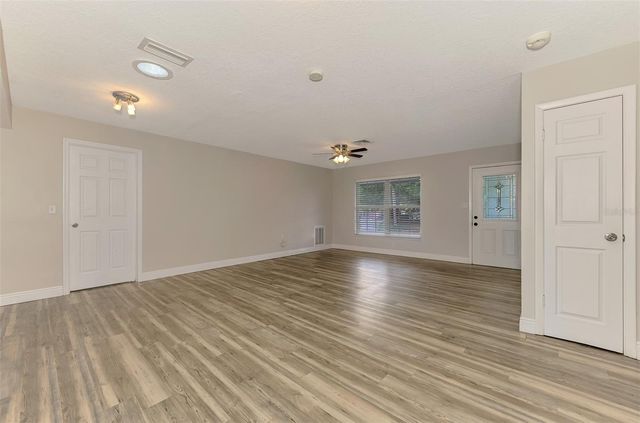 5520 HAYDEN BOULEVARD, Sarasota, FL 34232