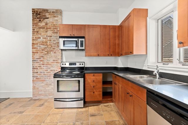120 F St 2, Boston, MA 02127