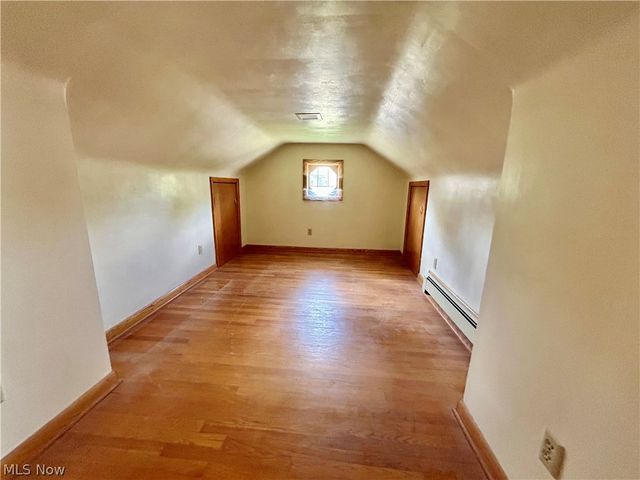 3241 Estates Circle, Youngstown, OH 44511