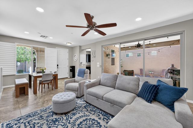 17464 N 92ND Glen, Peoria, AZ 85382