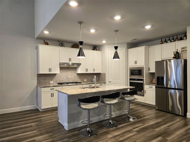 2465 Yosemite Way, Corinth, TX 76210