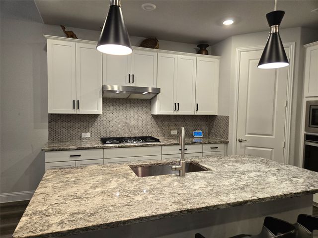 2465 Yosemite Way, Corinth, TX 76210