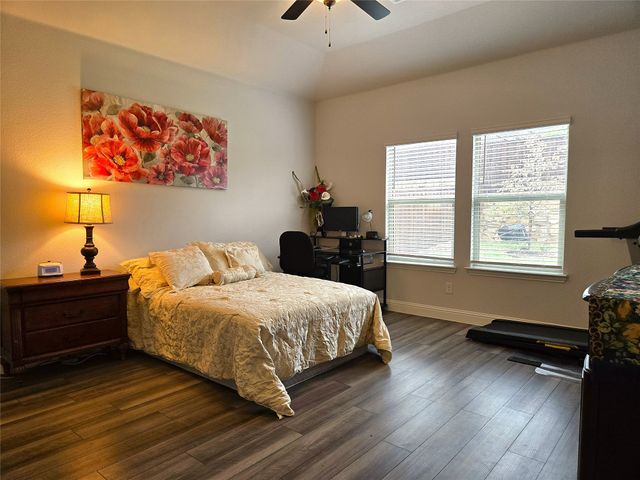 2465 Yosemite Way, Corinth, TX 76210