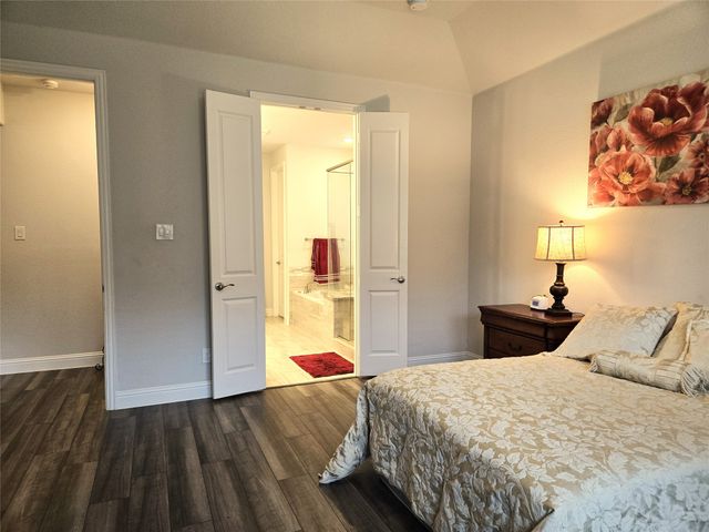2465 Yosemite Way, Corinth, TX 76210