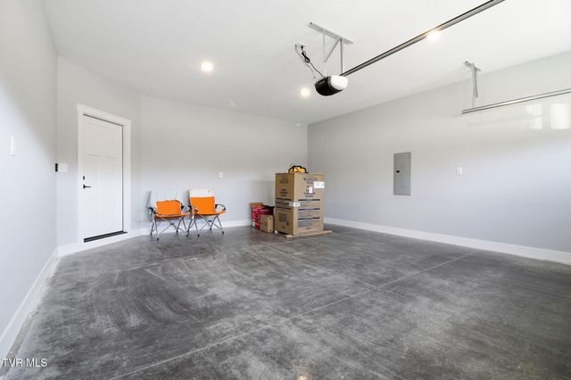 380 Monroe Drive, Bristol, TN 37620