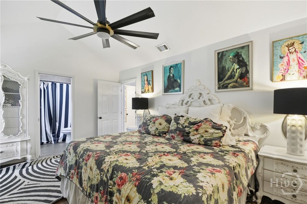 Image 22 of property listing at 10 Hanging Moss Road, Savannah, GA 31410
