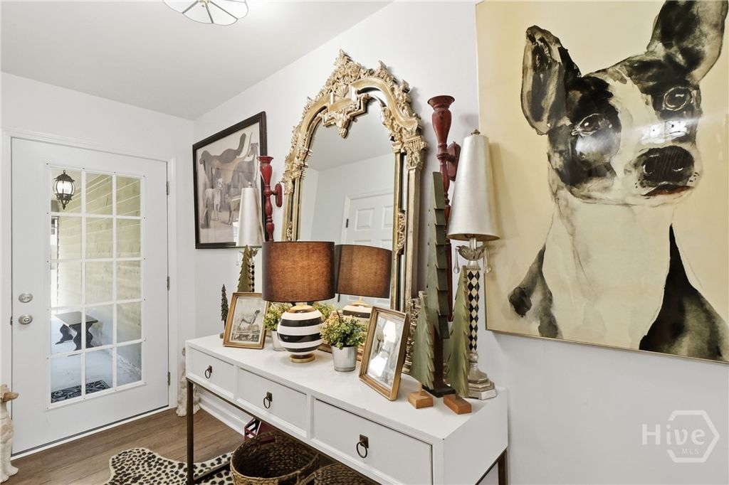Image 5 of property listing at 10 Hanging Moss Road, Savannah, GA 31410