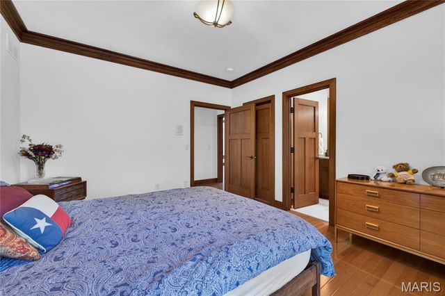 15 Summerhill Lane, Town And Country, MO 63017