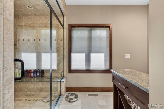 15 Summerhill Lane, Town And Country, MO 63017